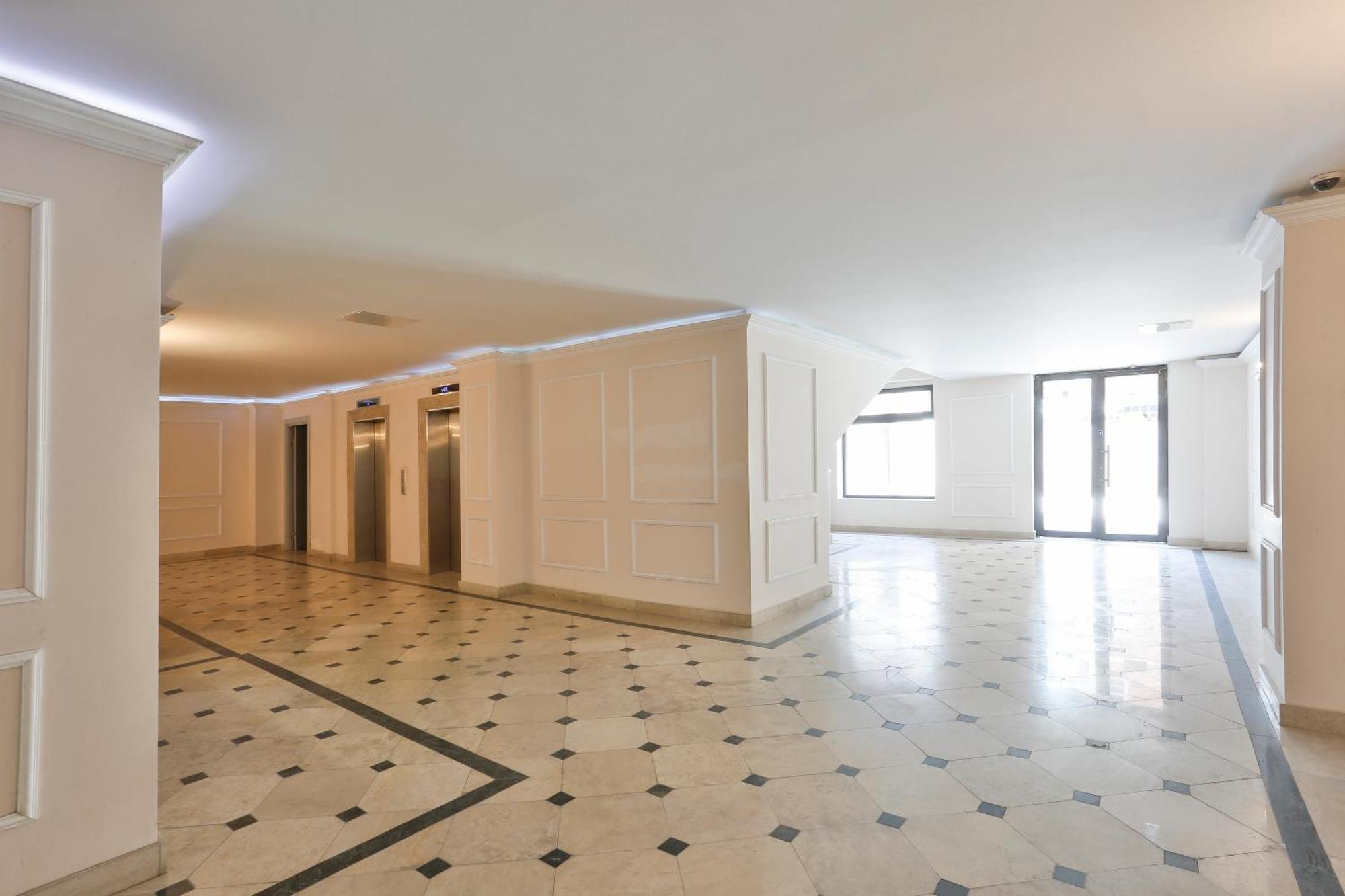 The Grand Apartment Lll Tbilisi Esterno foto