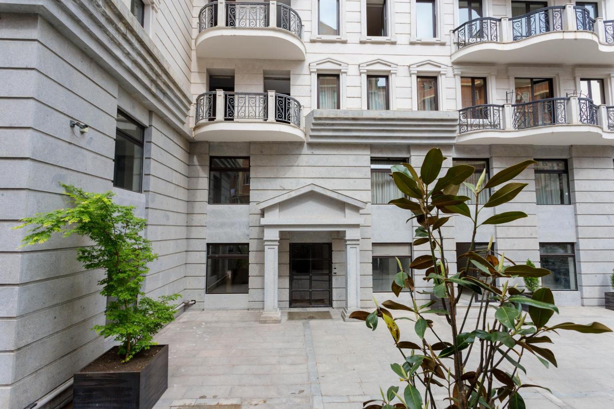 The Grand Apartment Lll Tbilisi Esterno foto