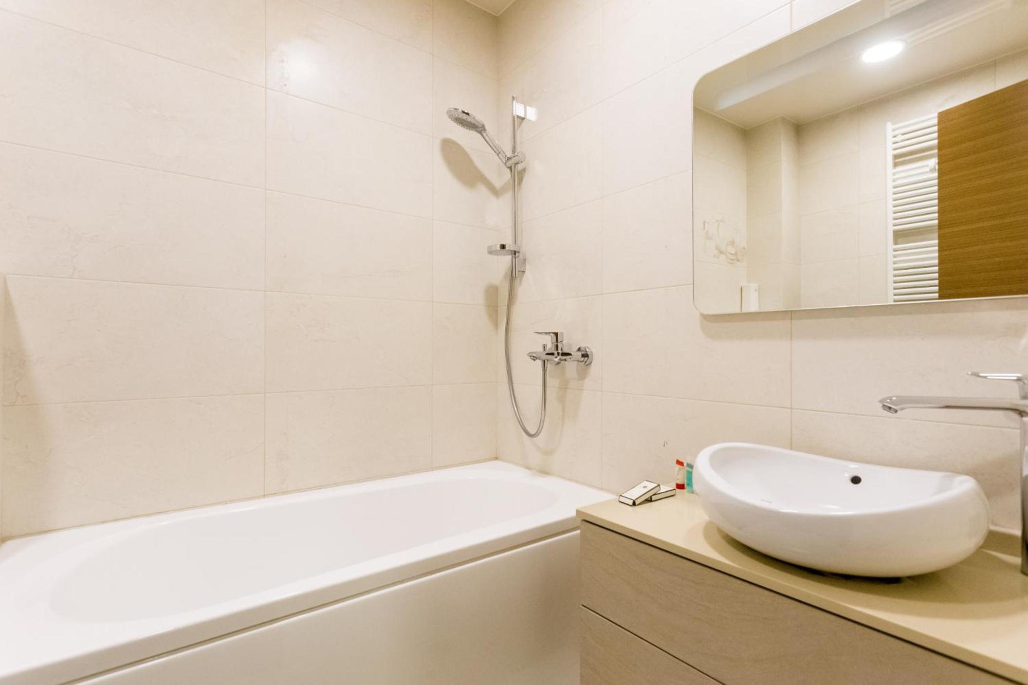The Grand Apartment Lll Tbilisi Esterno foto