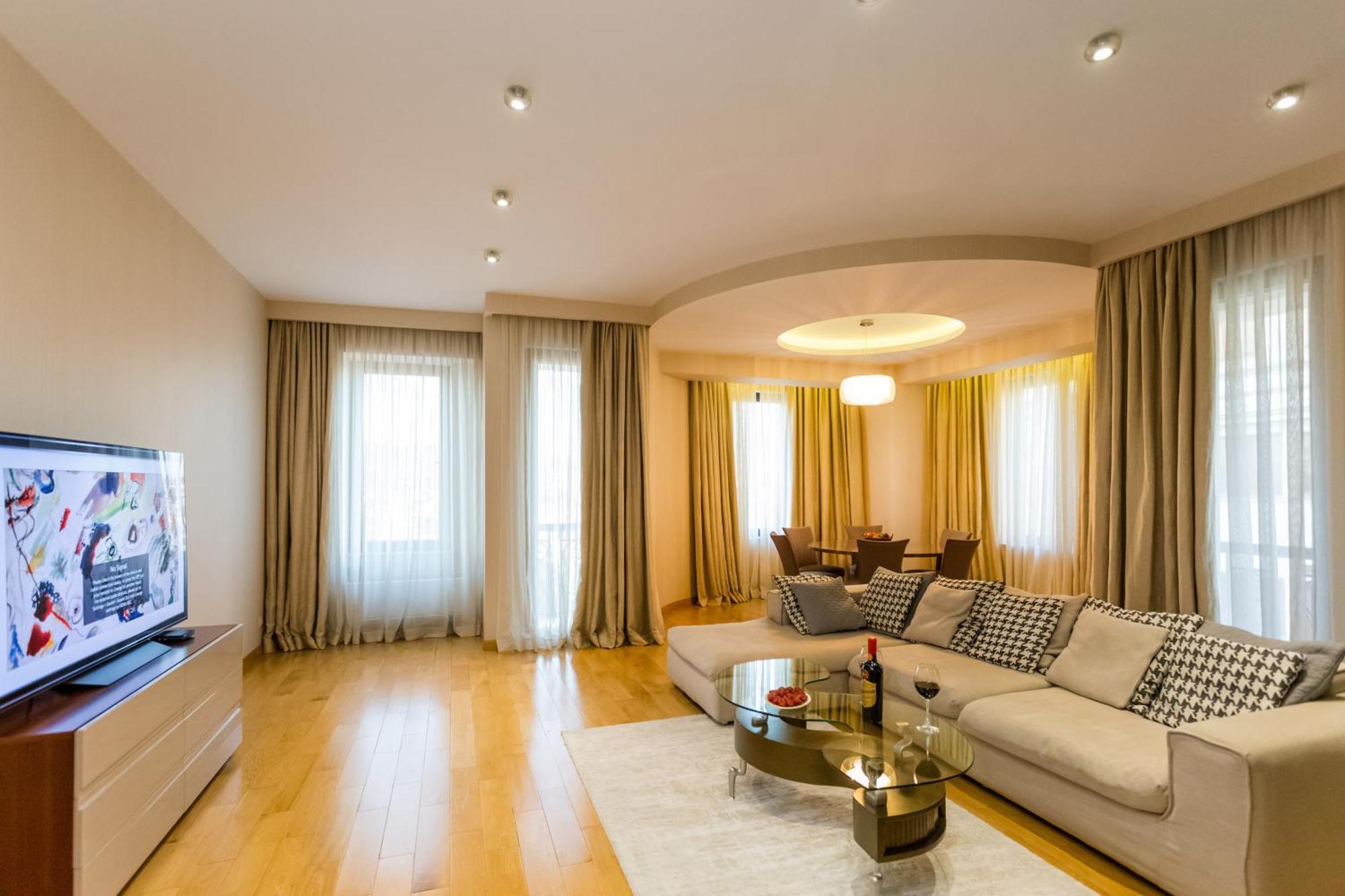 The Grand Apartment Lll Tbilisi Esterno foto