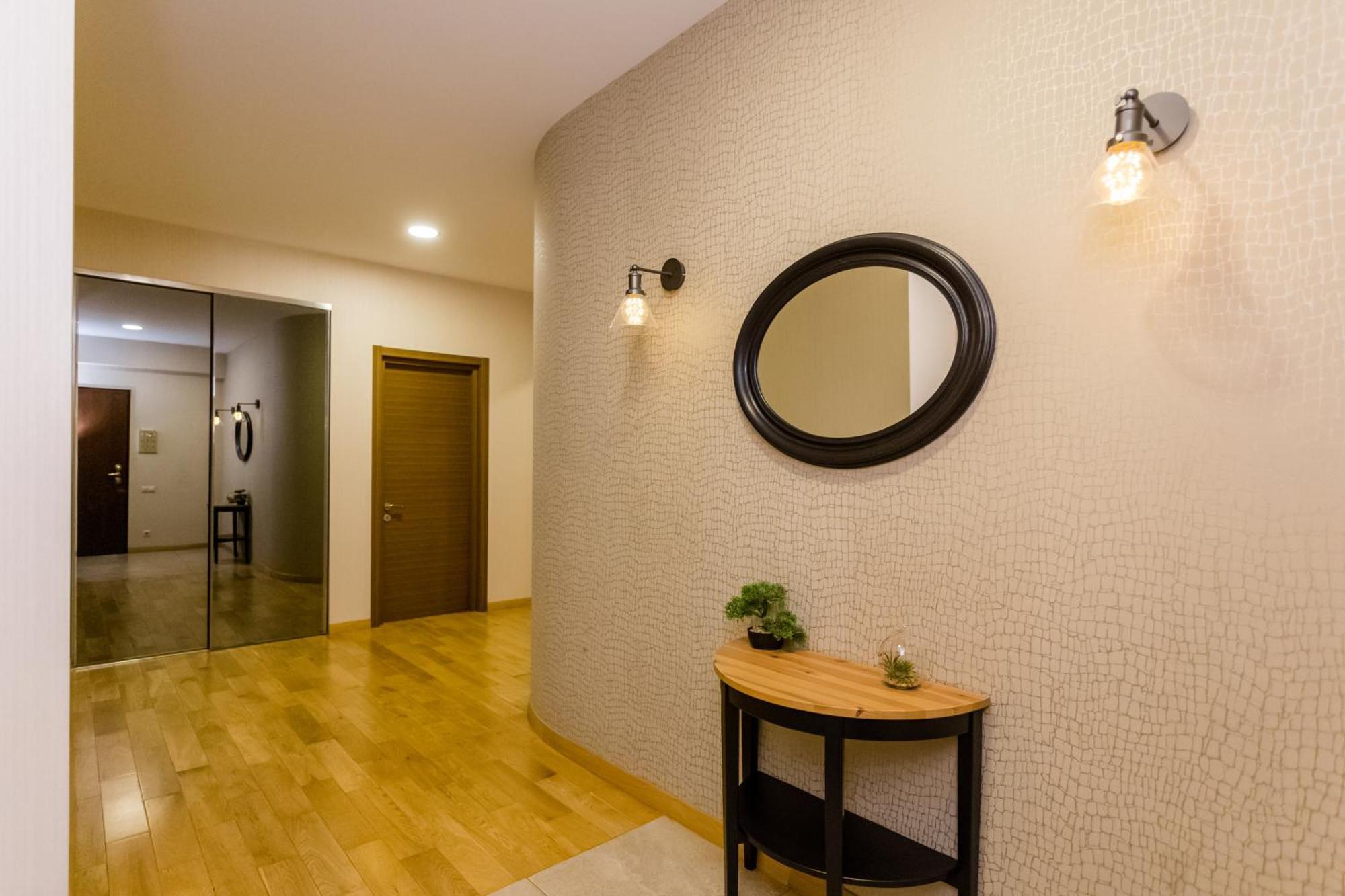 The Grand Apartment Lll Tbilisi Esterno foto