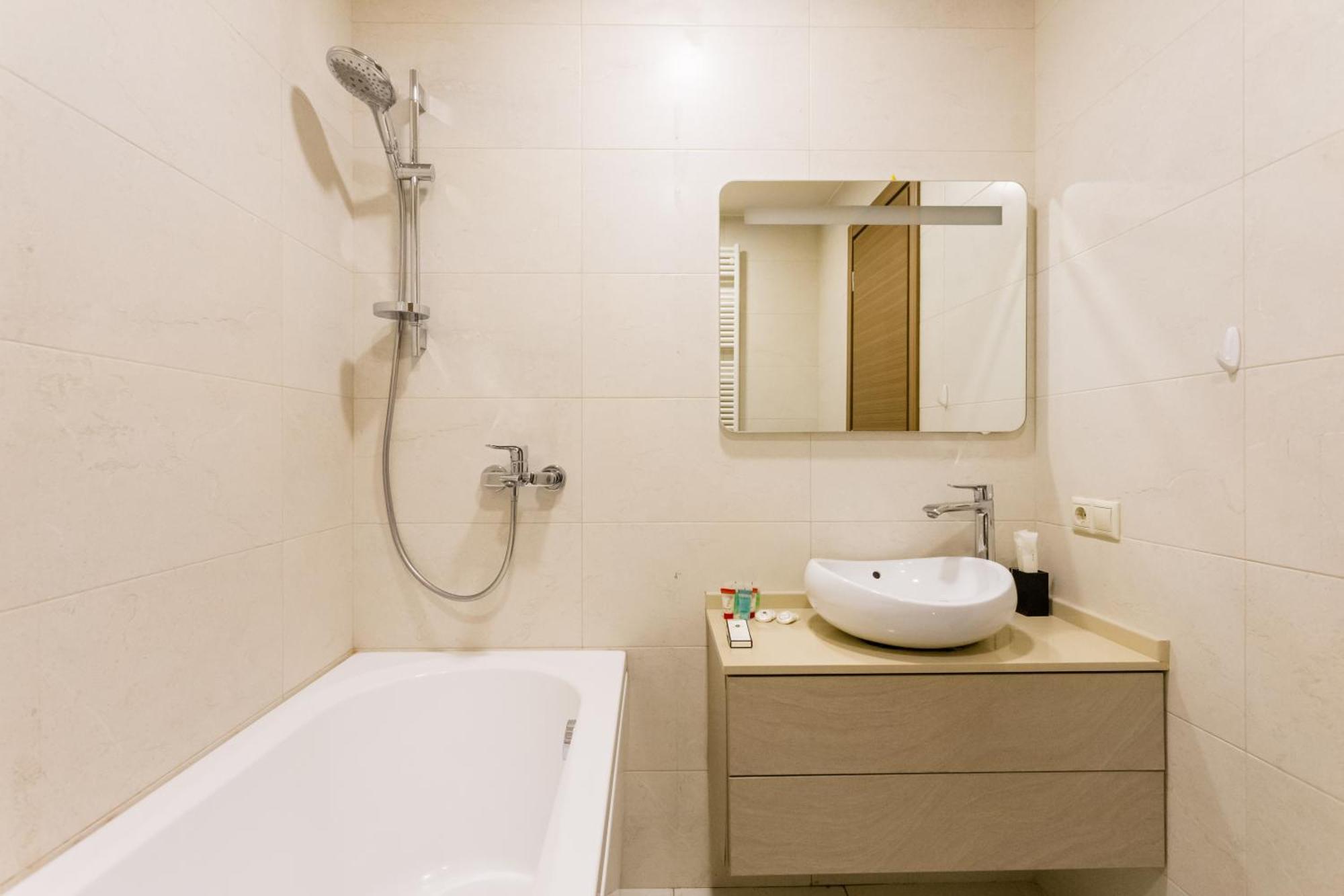 The Grand Apartment Lll Tbilisi Esterno foto